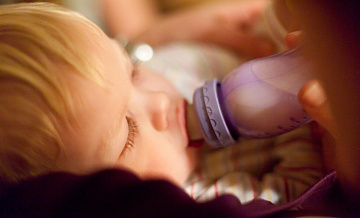 Ряд европейских стран отзывает смеси для младенцев Danone из-за цереулида