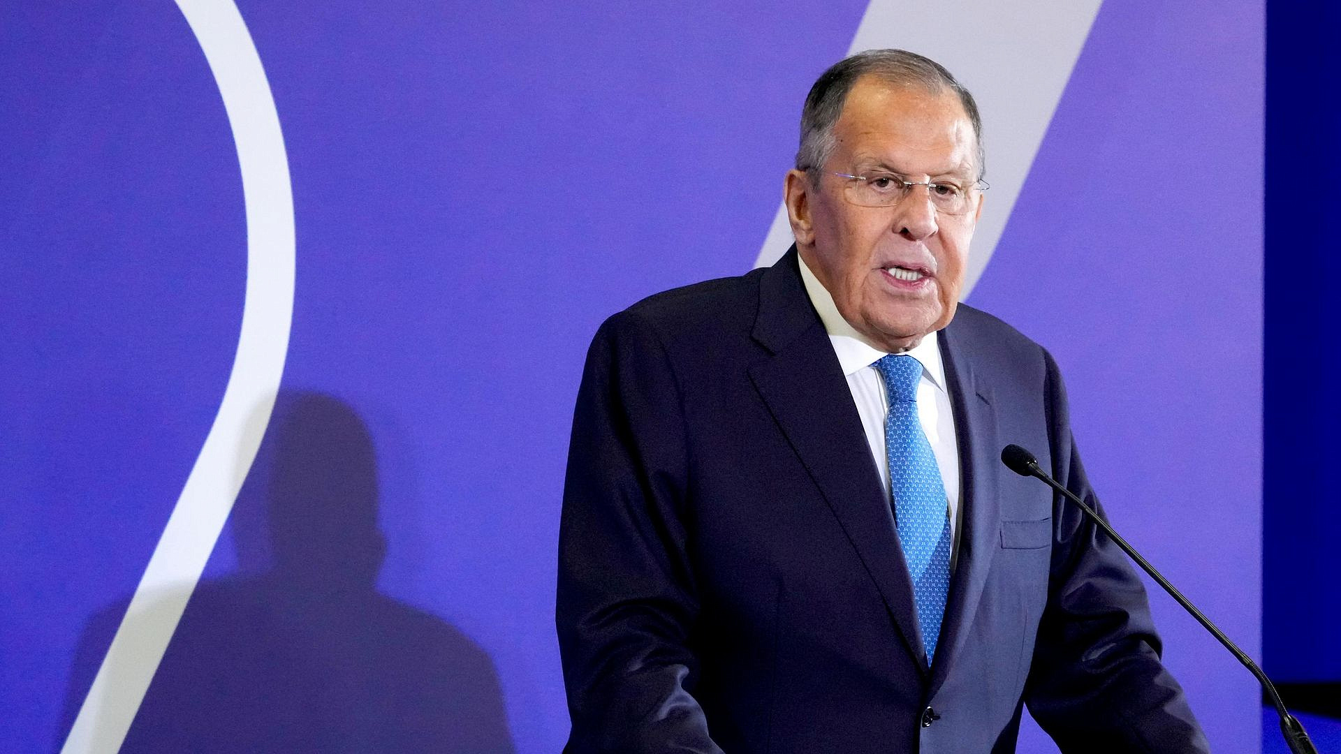Лавров оценил рост товарооборота России и Китая