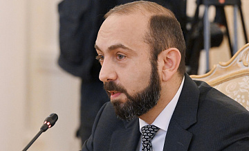 У Еревана и Баку пока нет взаимопонимания по ряду вопросов, заявил Мирзоян