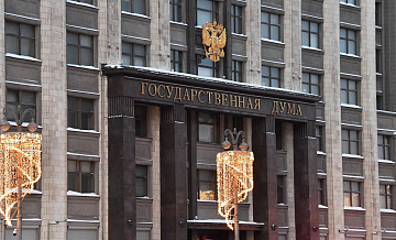 Законопроект о регулировании ИИ внесут в Госдуму, заявил Шадаев