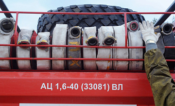 На Кубани тушат два очага пожара после ночной атаки дронов ВСУ