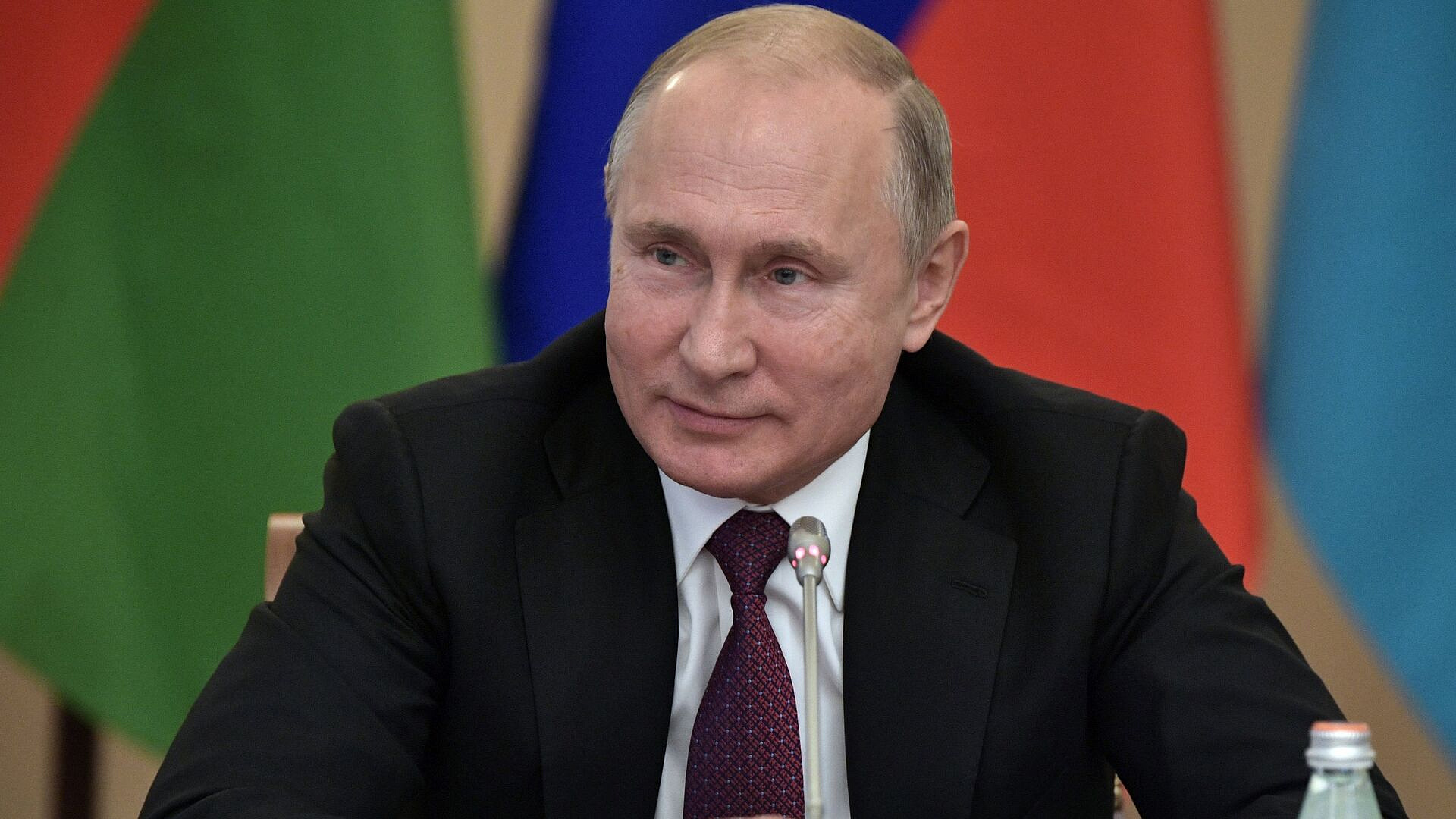 Путин оценил объем товарных потоков между странами ЕАЭС