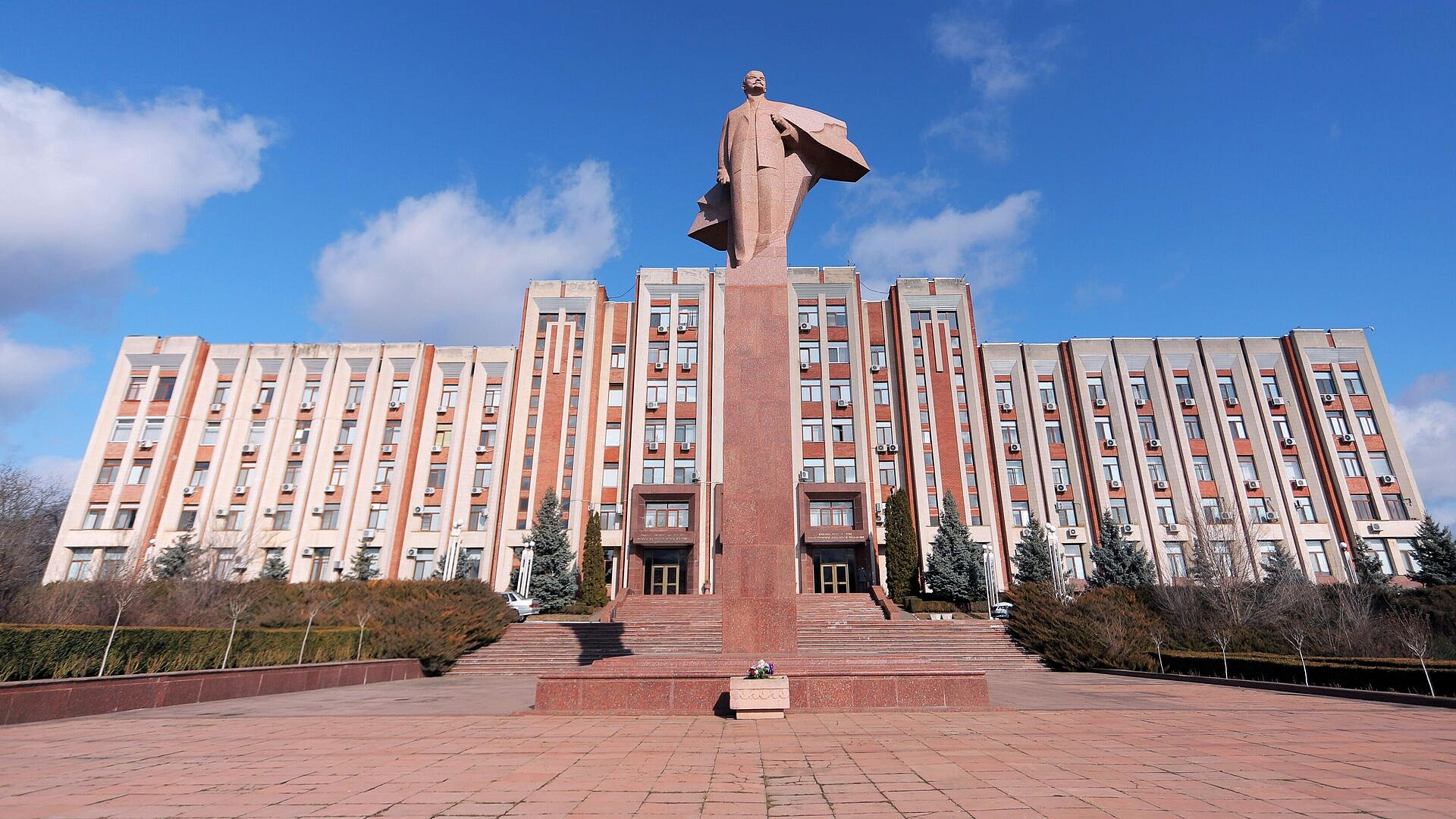 В Приднестровье поступил транш российской помощи для доплат пенсионерам