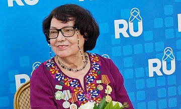 В Туркмении прошла встреча жительницы блокадного Ленинграда со школьниками