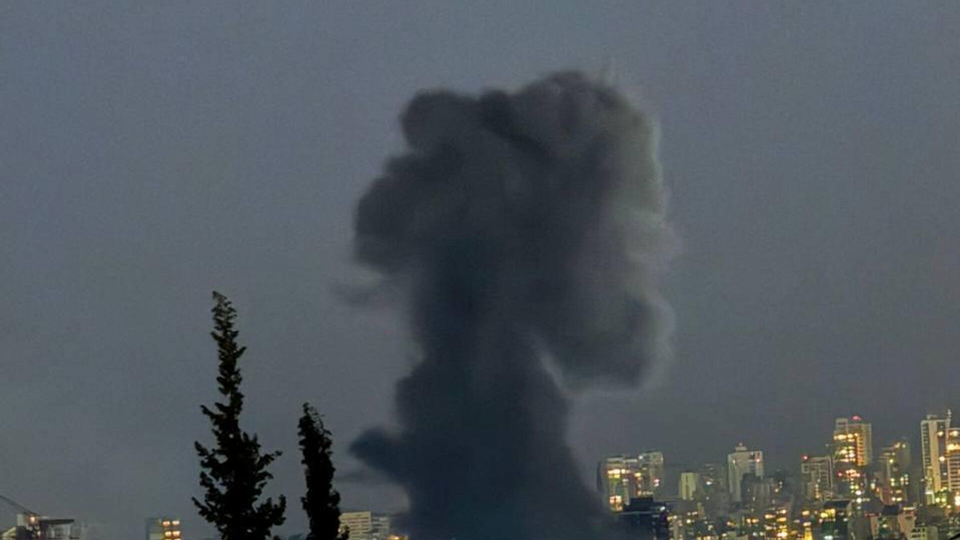 Израиль нанес удар по жилому дому в пригороде Бейрута