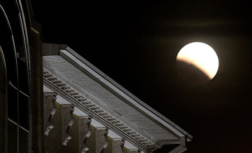 В планетарии рассказали, сколько затмений в 2025 году будет видны в России