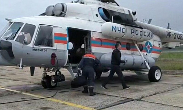 Спасатели ищут мужчину, которого унесло в Охотское море на бочке