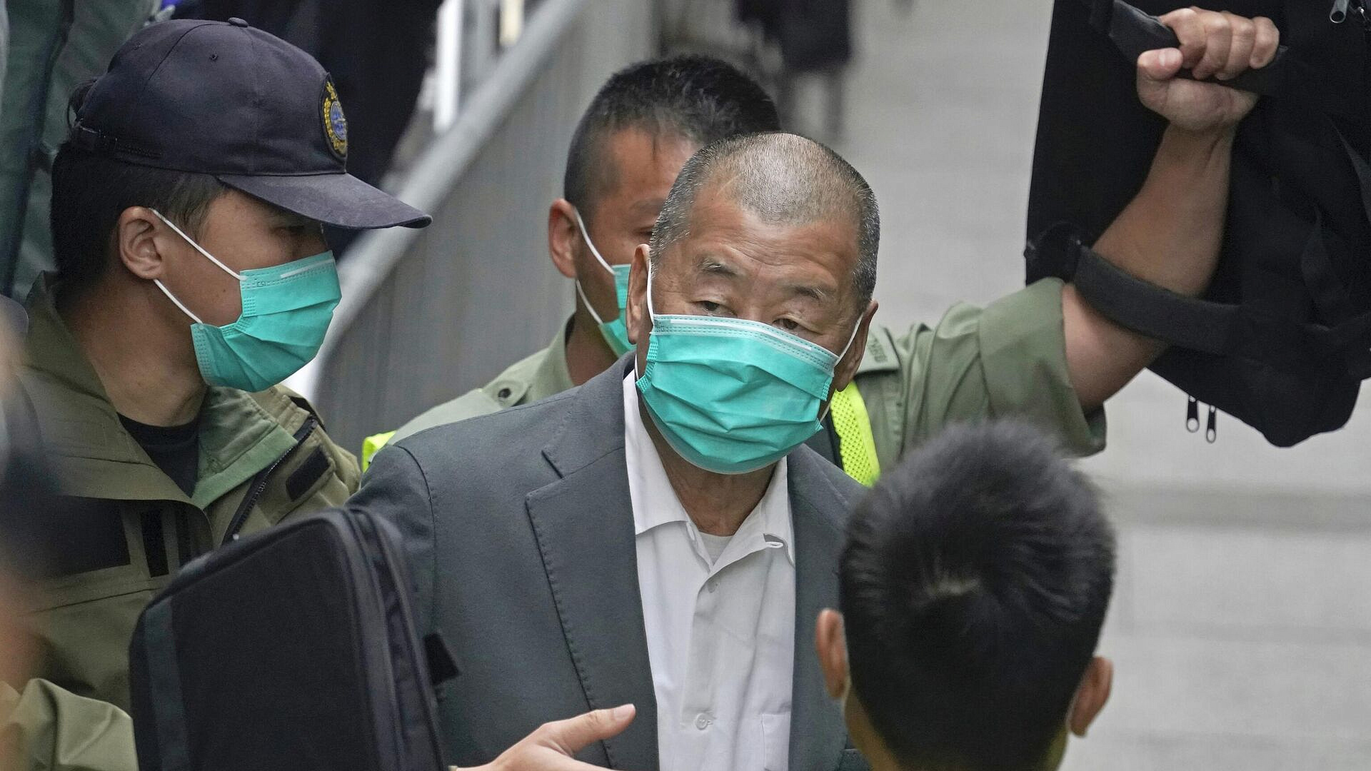 Бывшего гонконгского медиамагната приговорили к 20 годам тюрьмы