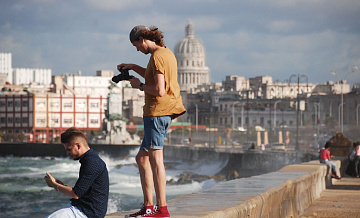 "Библио-Глобус" приостановил продажу туров на Кубу