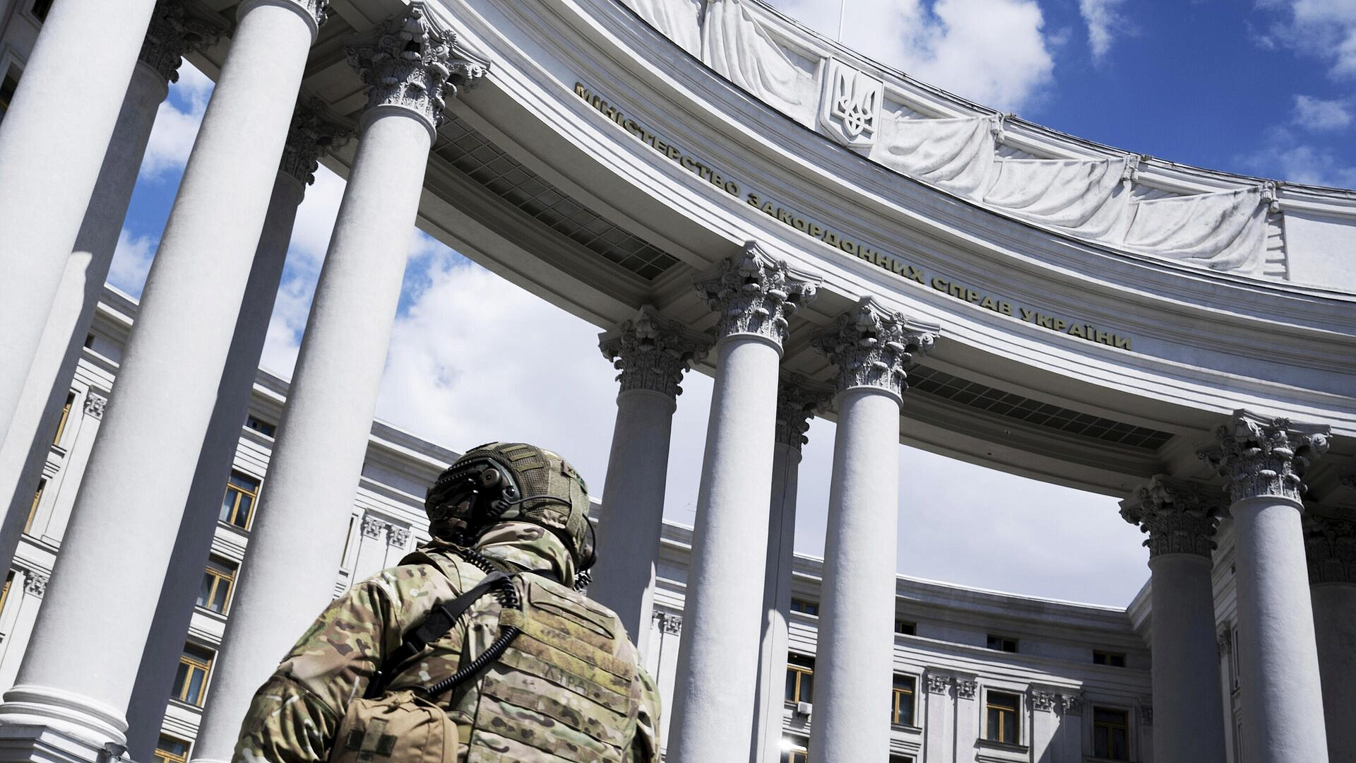 ������� ���������� ��� ����� ����������� ����� Pais