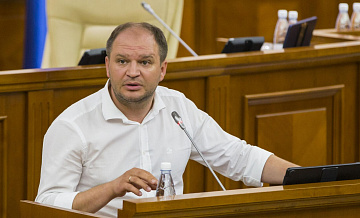 Молдавская оппозиция обвинила власти в охоте на чиновников от других партий