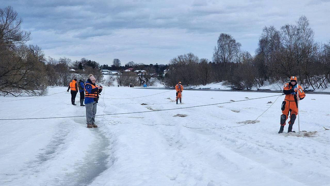 Волонтеры обследовали 600 километров в поисках троих детей в Звенигороде