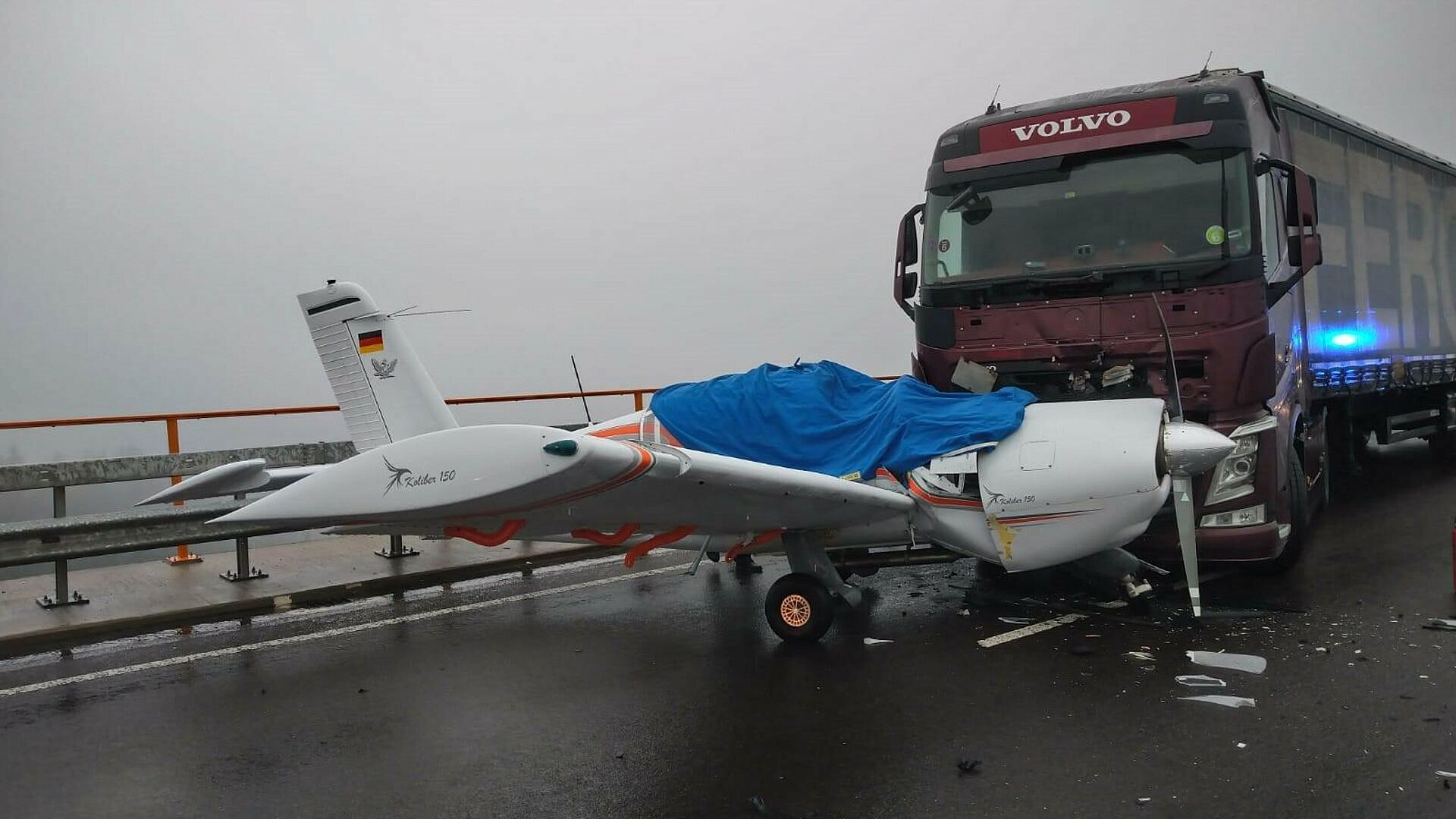 Над Германией столкнулись два самолета