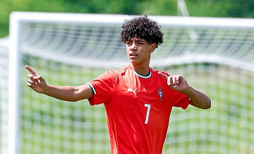 Cын Роналду тренируется с академией "Реала"