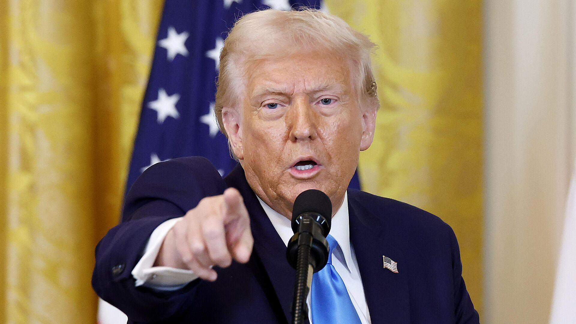 Эксперт рассказал о противоречиях Трампа и ЕС по Украине