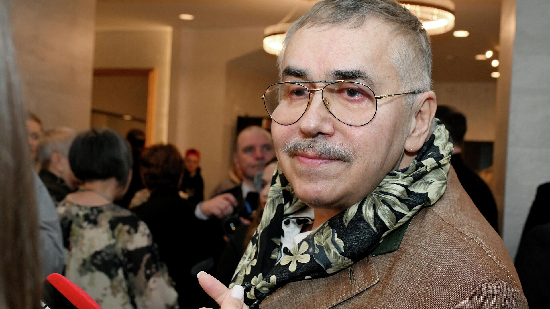 "�� ����������� ��� ���". ���������� ���������� � ������� �������� ������