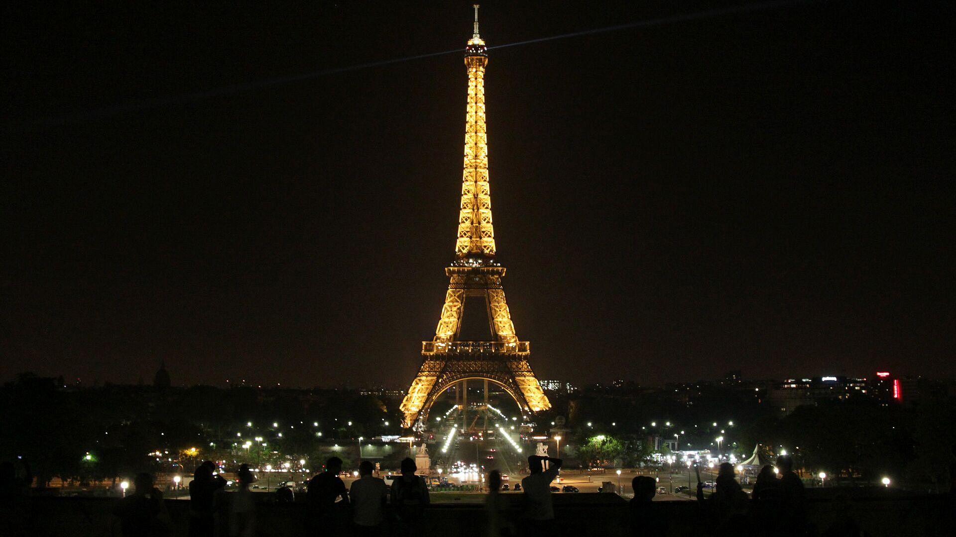 В Париже прошла акция против закона ЕС о цифровых услугах