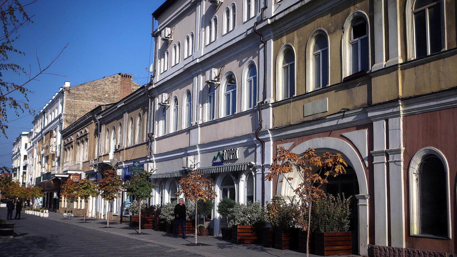 Дагестан ремонтирует 24 объекта в подшефном районе Запорожской области