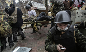 Запад завозил мужчин из Европы на Майдан, рассказал экс-подполковник СБУ