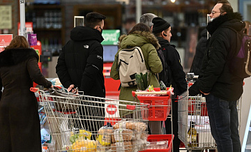 Билайн и "Лента" запустили в магазинах видеоролик в поддержку "ЛизаАлерт"