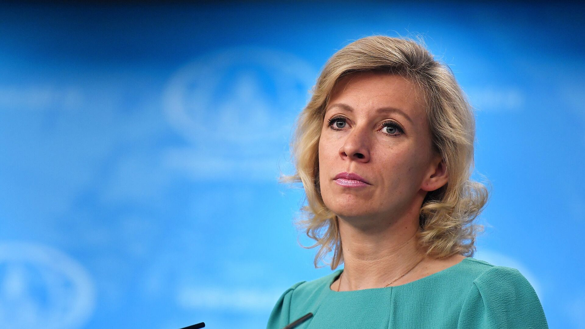 Захарова прокомментировала прошлогодний инцидент между Макроном и его женой