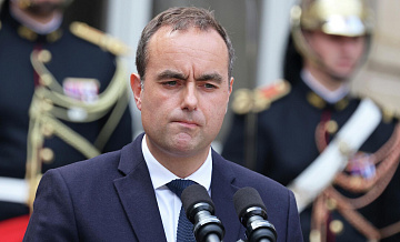 Опрос показал, сколько французов верят, что Лекорню останется премьером