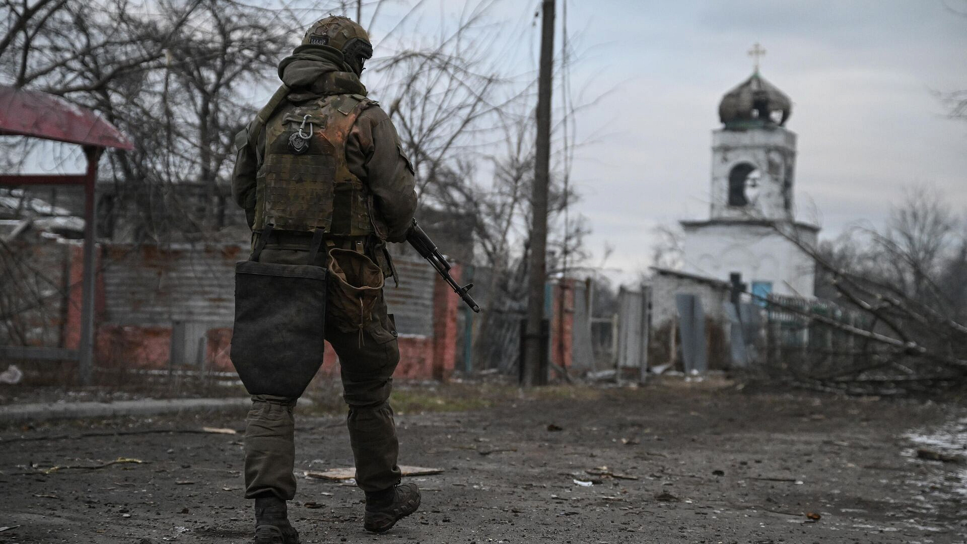 Замминистра обороны вручил награды за освобождение Авдеевки