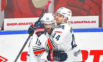 Ткачева оштрафовали за бросок шайбы в направлении судьи