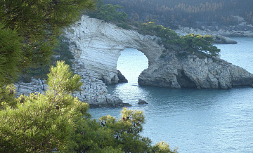 На юге Италии обрушилась "Арка влюбленных"