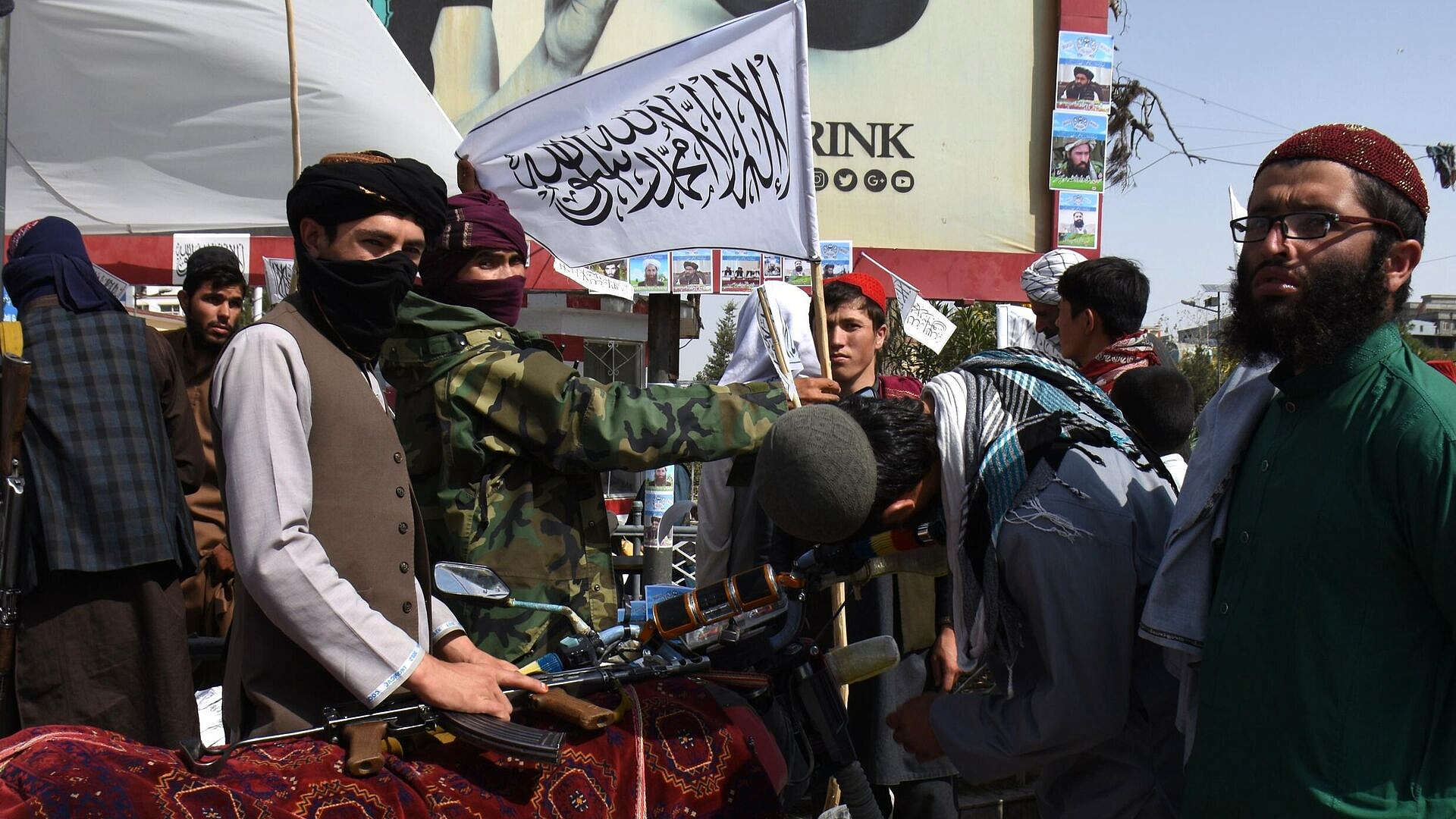 Афганистан заявил о масштабных ответных операциях против Пакистана