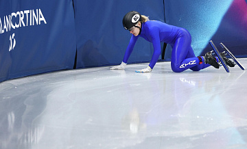 Тренер объяснила неудачное выступление шорт-трекистки Крыловой на Олимпиаде