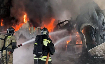 На Камчатке загорелся рыбокомбинат