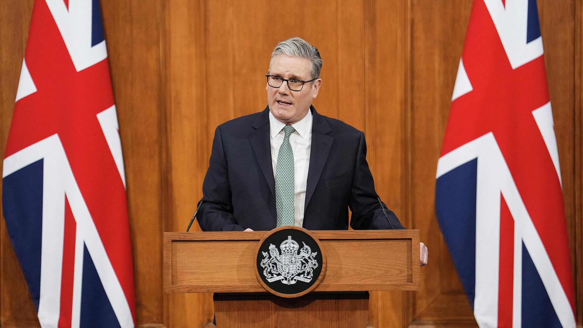 Стармер хочет создать многонациональную оборонную инициативу, пишет FT