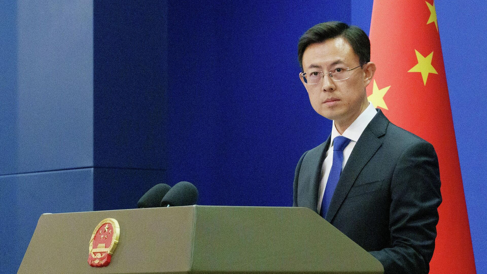 В МИД КНР заявили, что Китай решительно ответит, если США введут пошлины