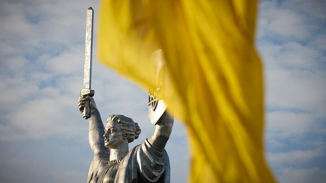 "Почему Киев извиняется?" На Западе запаниковали из-за действий ВСУ