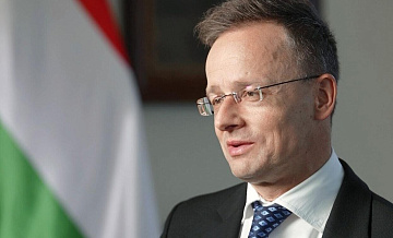 Венгрия пока не собирается эвакуировать посольство в Иране, заявил Сийярто