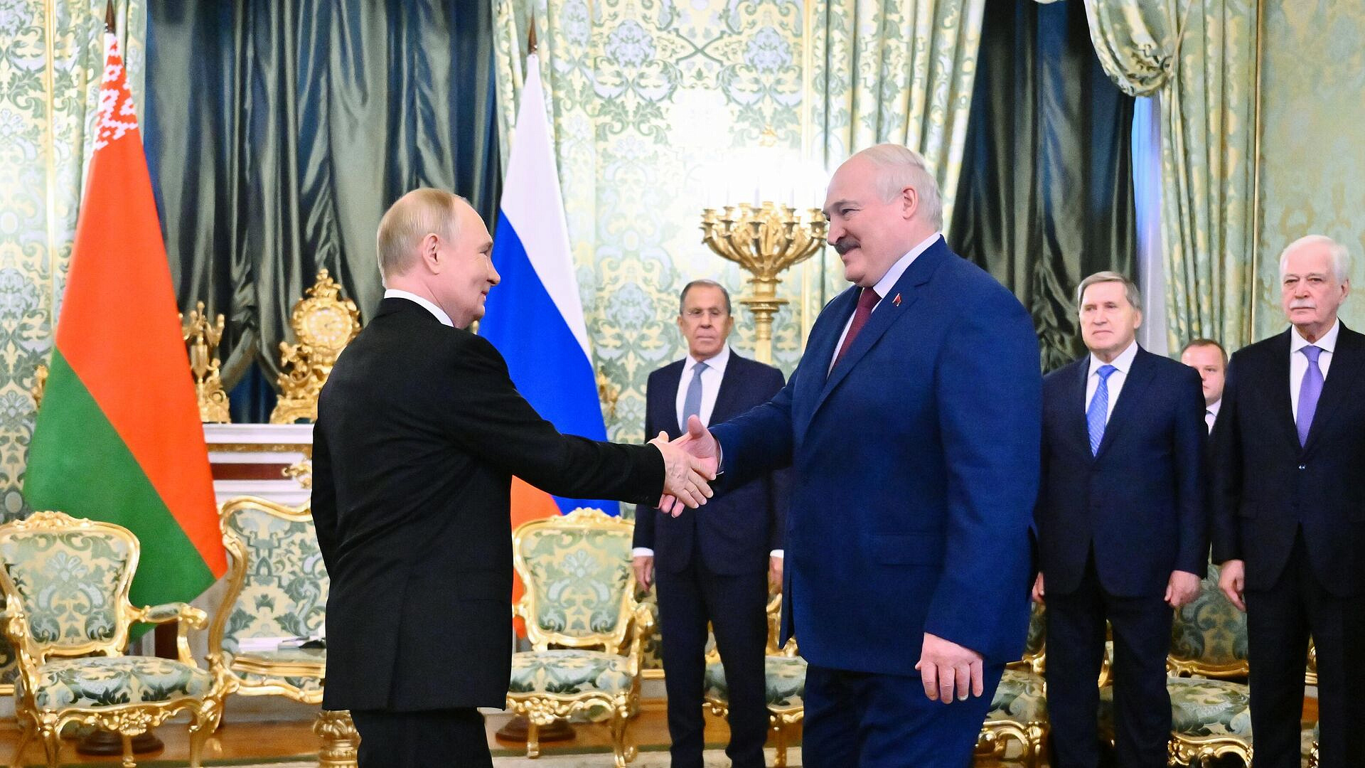 Лукашенко заверил Путина, что будет стоять на страже общих интересов