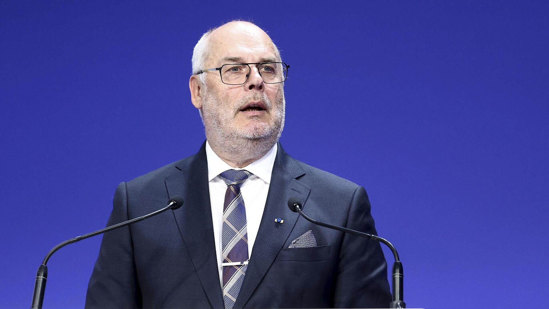 ��������� ������� ������� ��������������� ������� � �������������� ��������