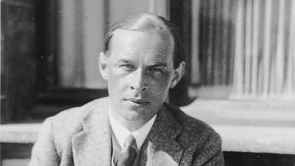 В России будут маркировать книги Ремарка, Сартра и Стейнбека