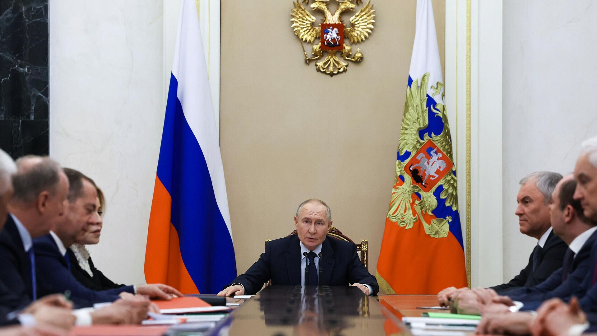 Путин впервые с начала года собрал членов Совбеза на очное совещание