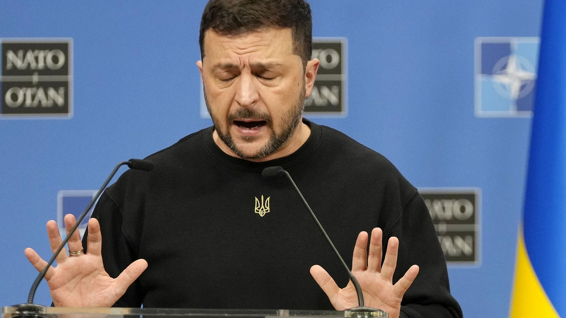 "Потерял голову". На Западе заметили мрачные детали в действиях Зеленского 