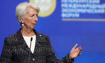 Глава ЕЦБ заявила о пагубной неопределенности из-за новых пошлин США