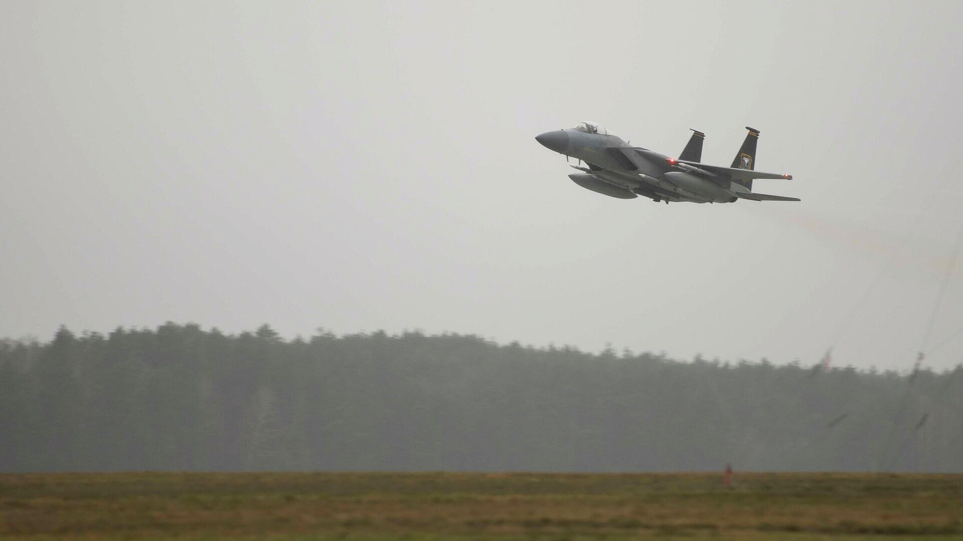 На границе Польши с Украиной наблюдается активность авиации НАТО