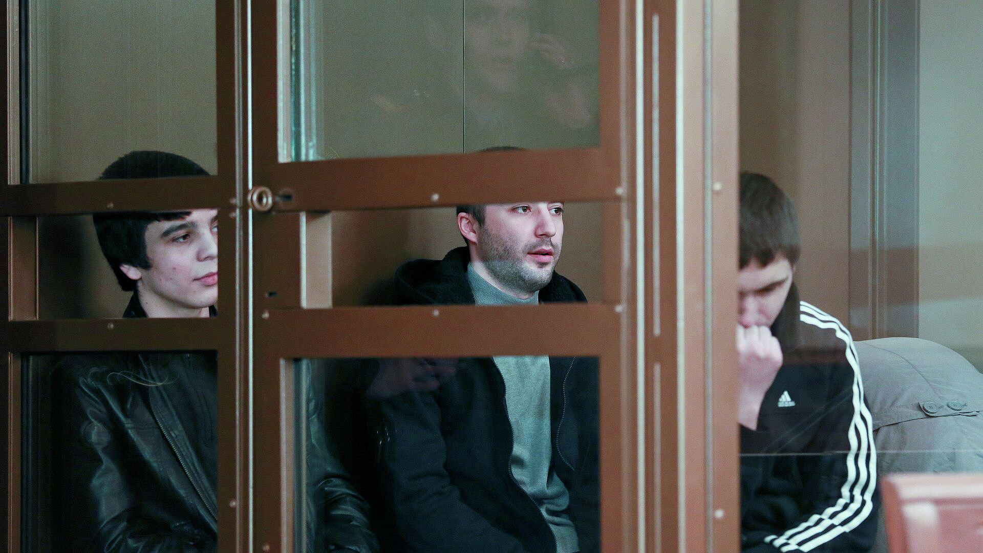 Осужденный за теракт в "Домодедово" судился с ФСИН за отсутствие солнца