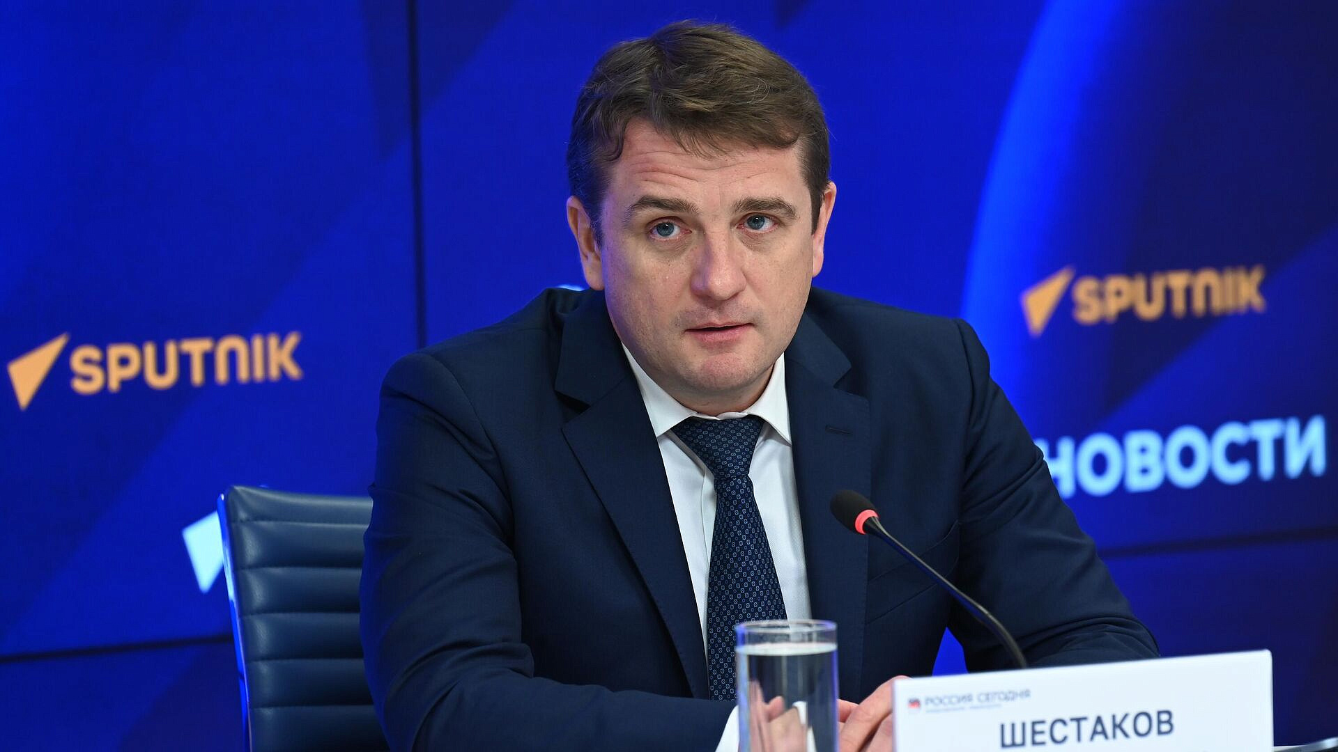 ����� �������������� ��������� � ������ �� ������������� ����