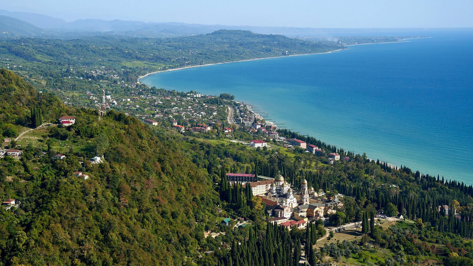 Российская делегация посетит форум "Абхазия — инвестиция в будущее"