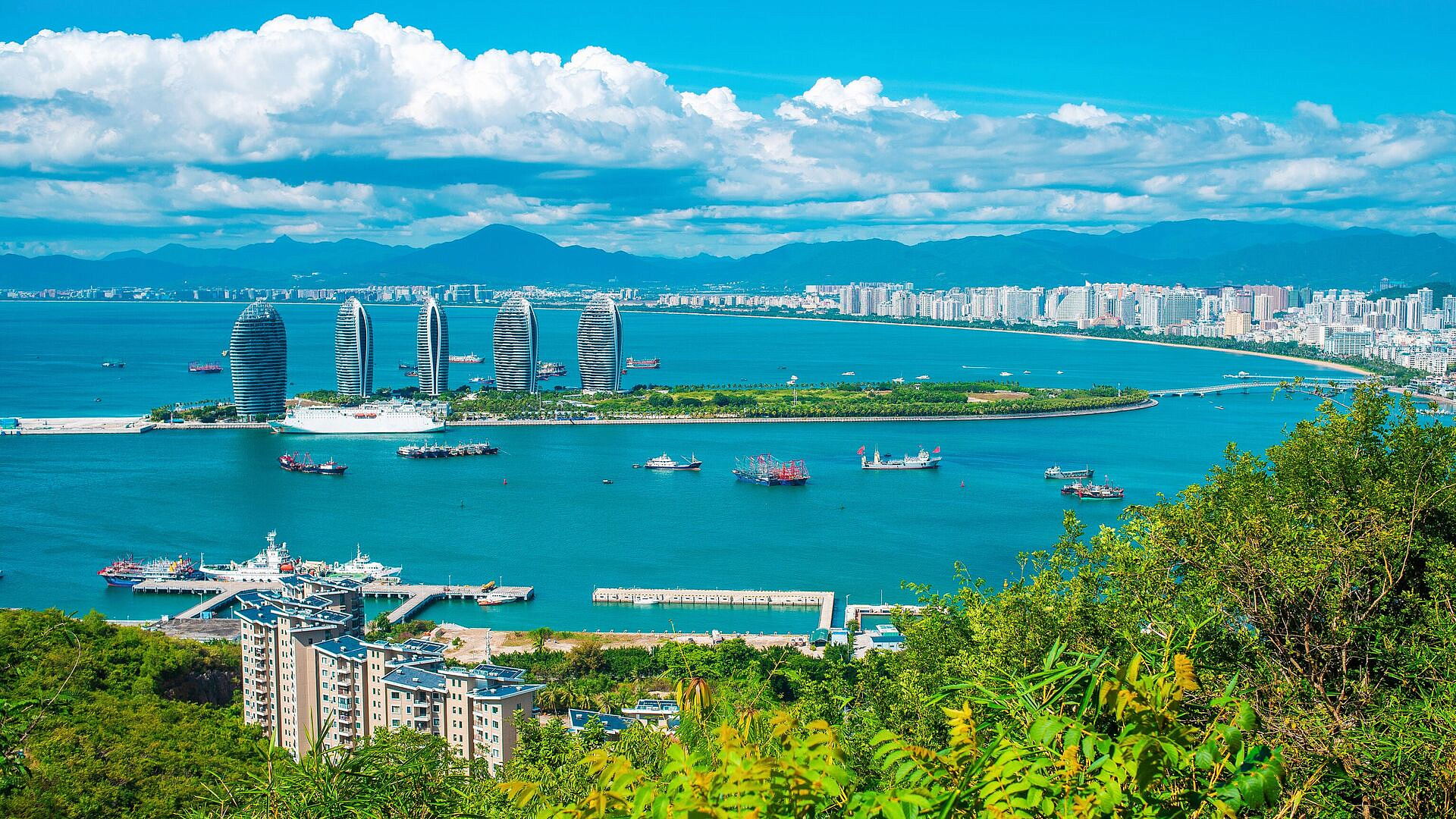 Тайфун Trami подойдет к китайскому острову Хайнань