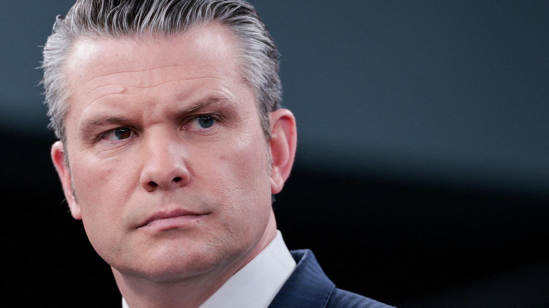 Демократы в США подготовили резолюцию об импичменте Хегсету, пишут СМИ