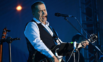 Расторгуев прокомментировал идею включить в школьную программу его песни 