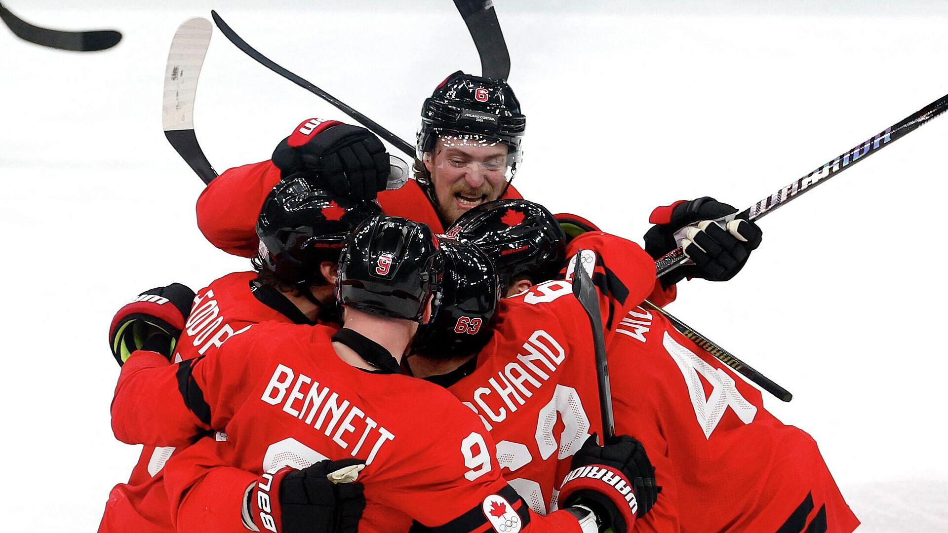 Сыграли за Кросби и добили чемпионов: Канада — в финале Олимпиады!